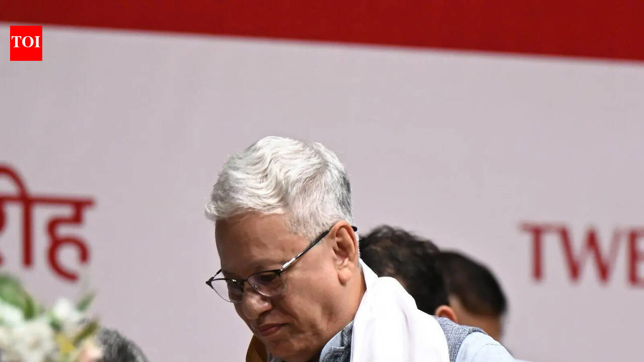 भारताचे आयातीवरील अवलंबित्व कमी करणे आवश्यक आहे, असे Mah Gov